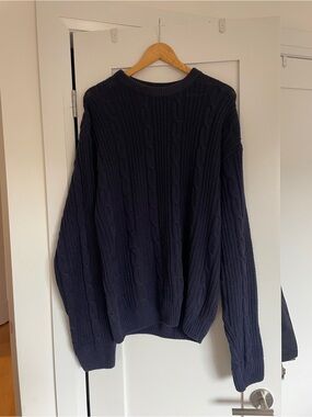Men's Cable Crewneck Sweater in Navy